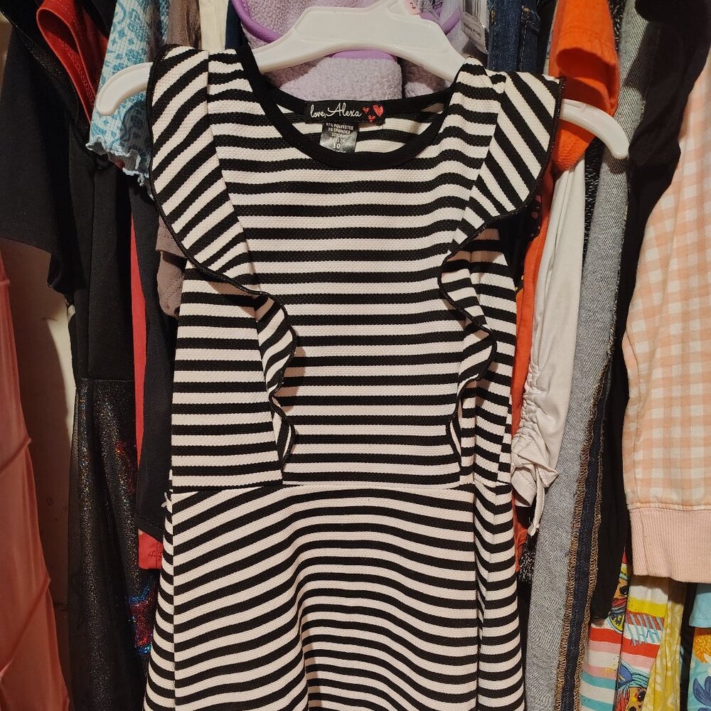 Girls dress